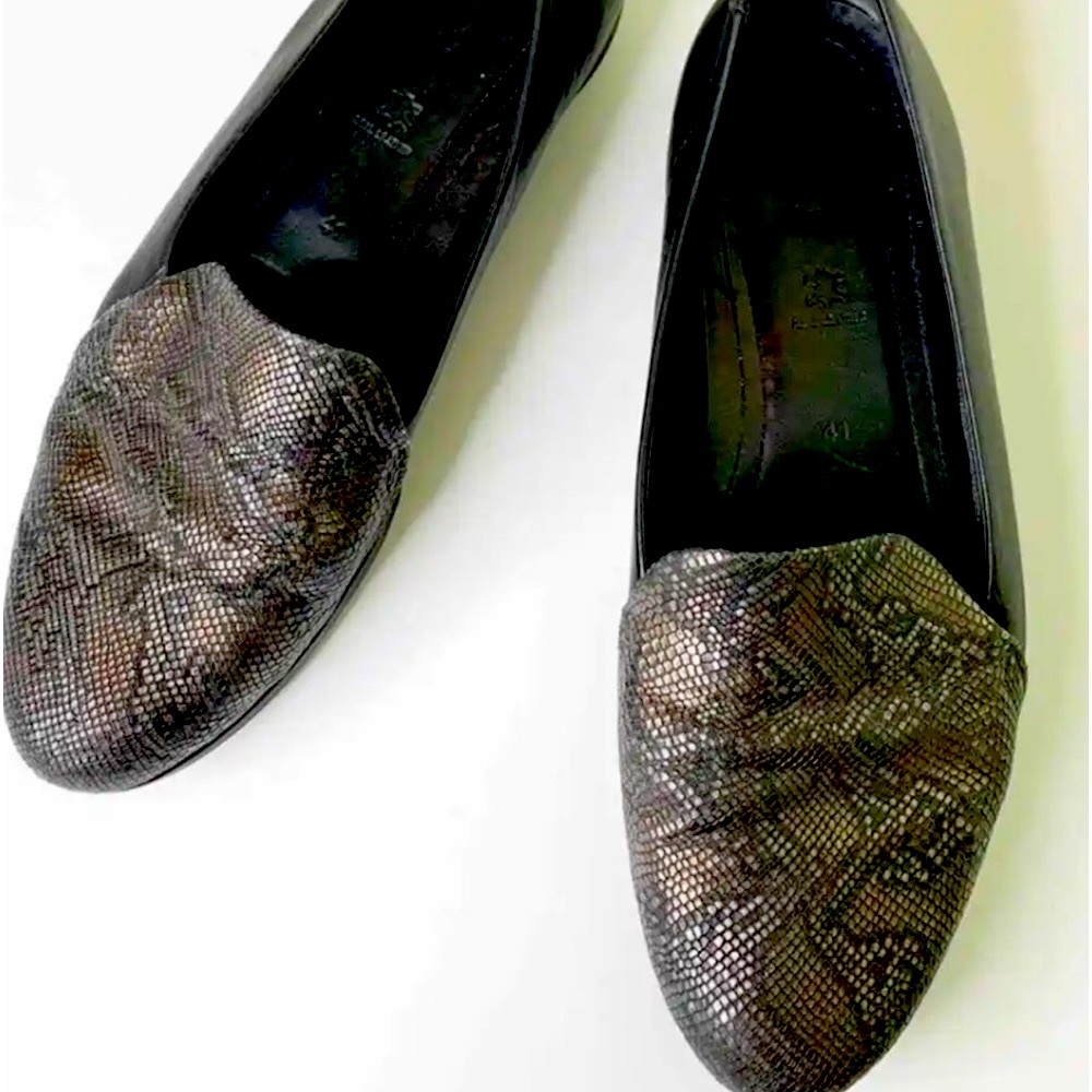 Ecco snakeskin black metallic slip on